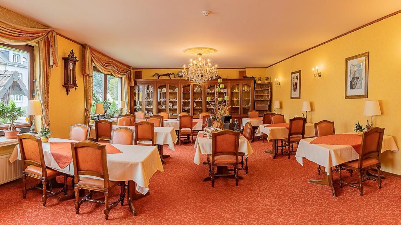 Hostellerie Val Fleuri Mersch Exteriör bild