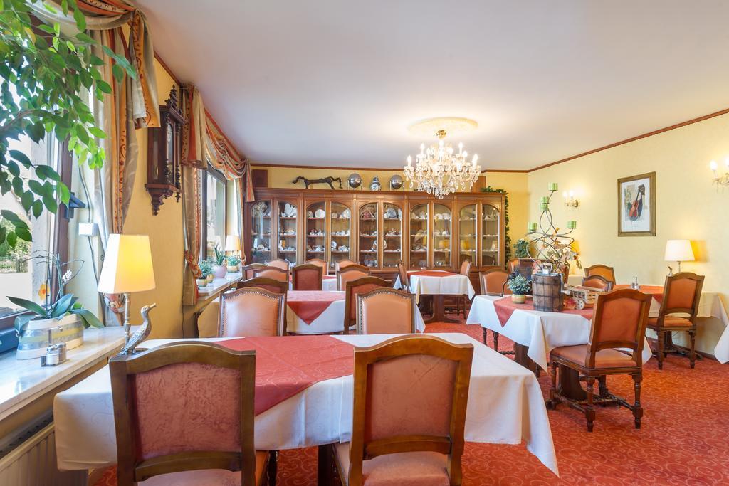 Hostellerie Val Fleuri Mersch Exteriör bild