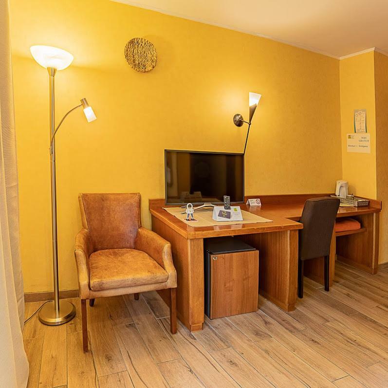 Hostellerie Val Fleuri Mersch Exteriör bild
