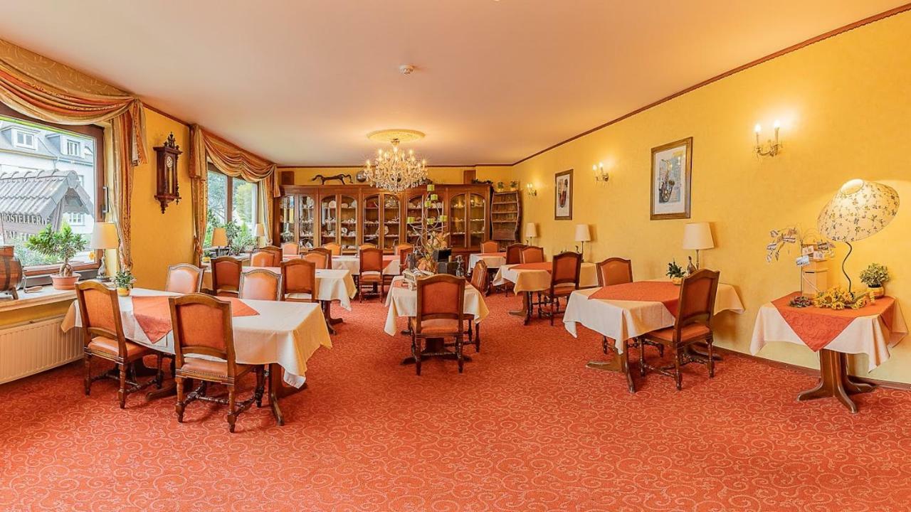 Hostellerie Val Fleuri Mersch Exteriör bild