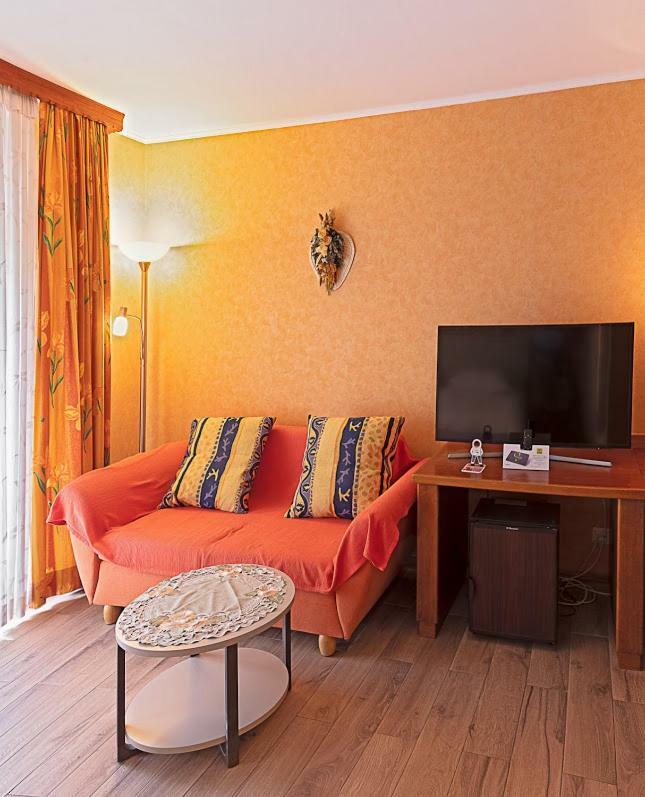 Hostellerie Val Fleuri Mersch Exteriör bild